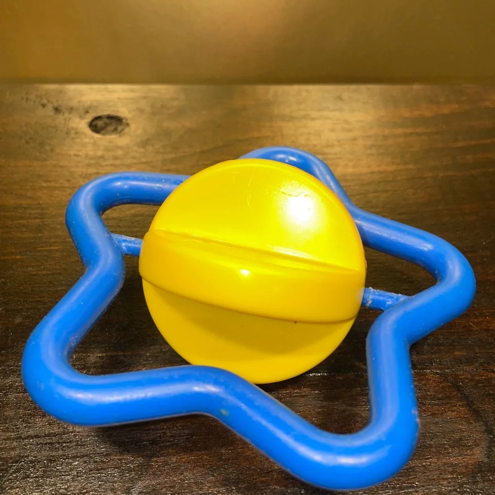 Vintage Johnson & Johnson Red blue Yellow Star Ball Rattle Star Toy‎ 1980's